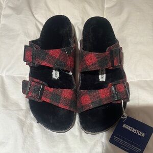 Birkenstock Women’s Arizona Shearling Plaid Red and Black Slides:  size 36 NWT